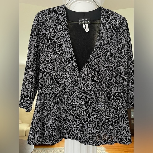 Alex Evenings Tops - Alex Evening women’s single shiny Jacket 3/4 sleeve black with gray print PXL